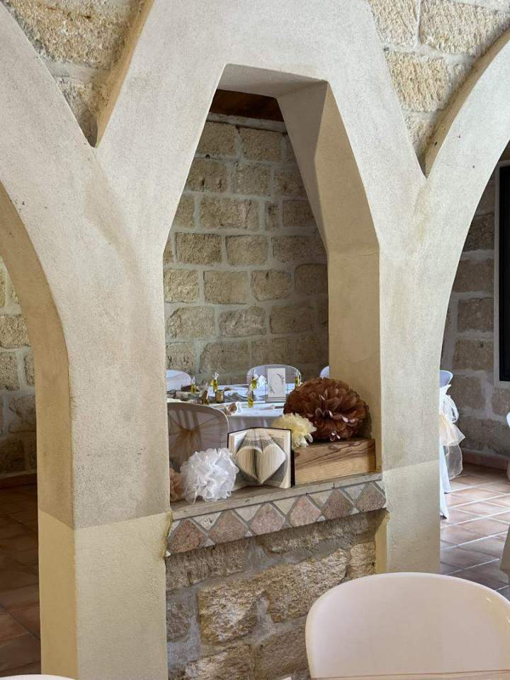 Intérieur de la salle de réception aménagée Marsillargues